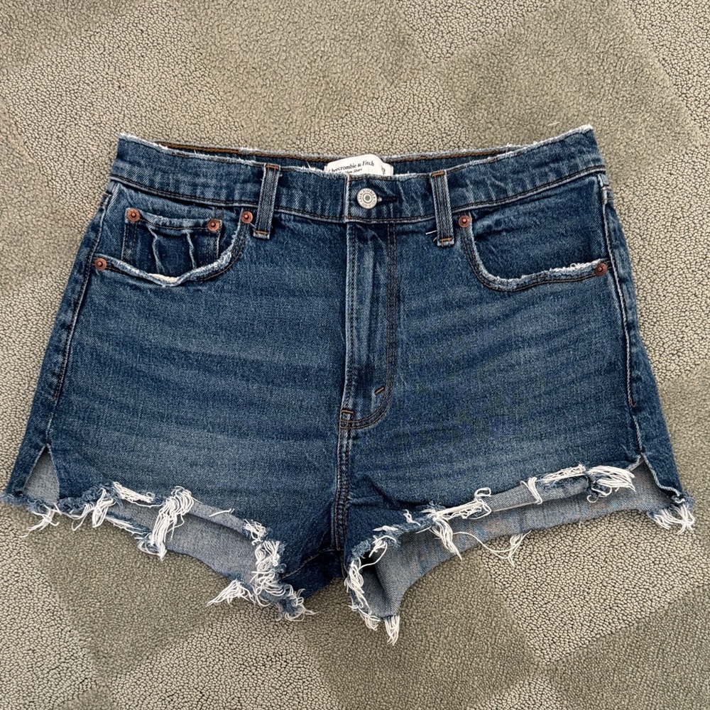 Abercrombie High Rise Mom Short